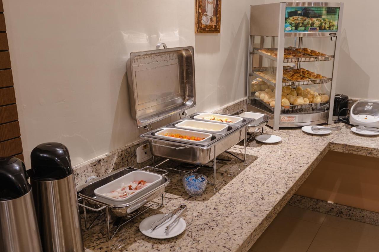 Hotel Caiua Умуарама Екстериор снимка