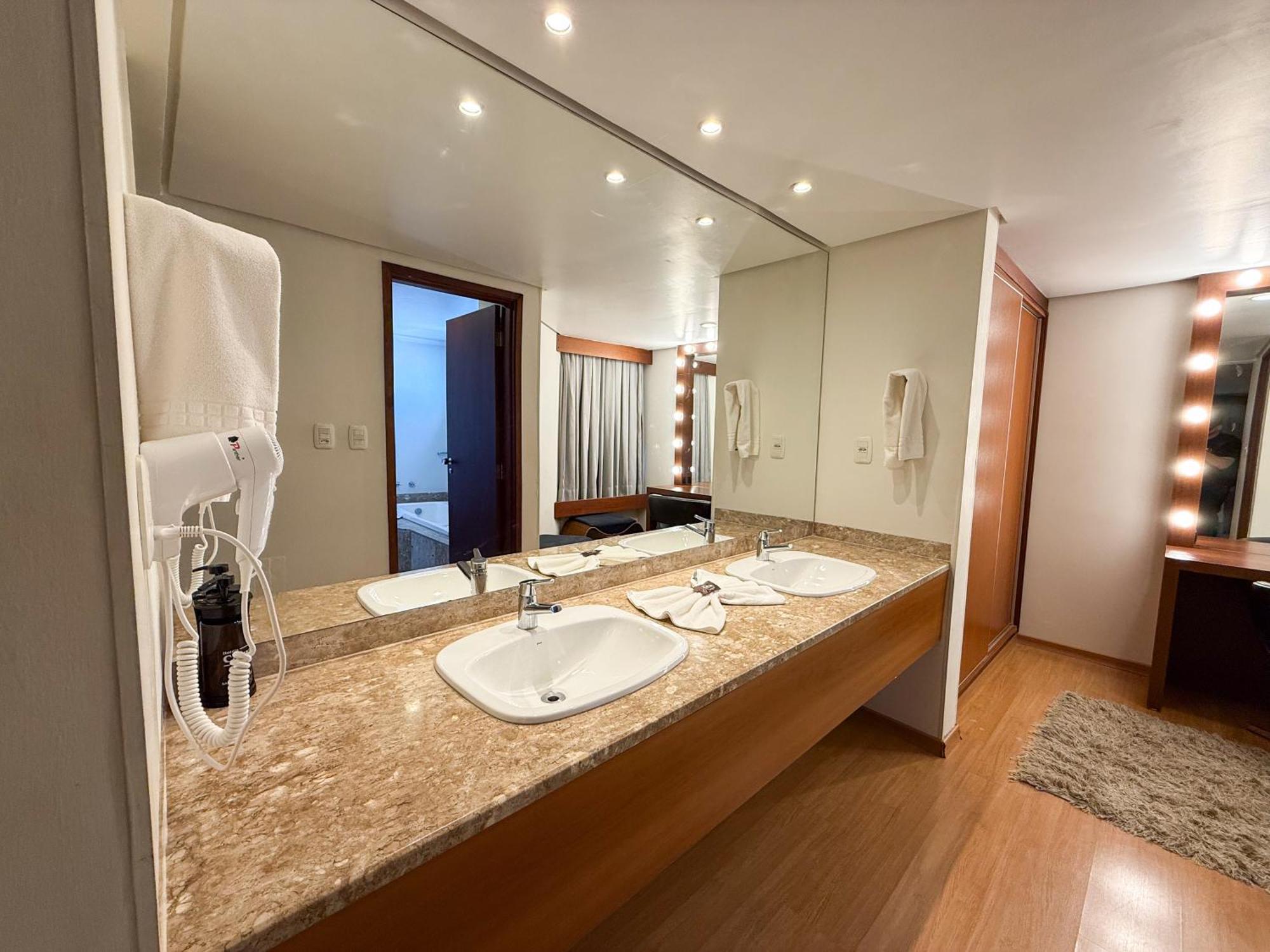Hotel Caiua Умуарама Екстериор снимка