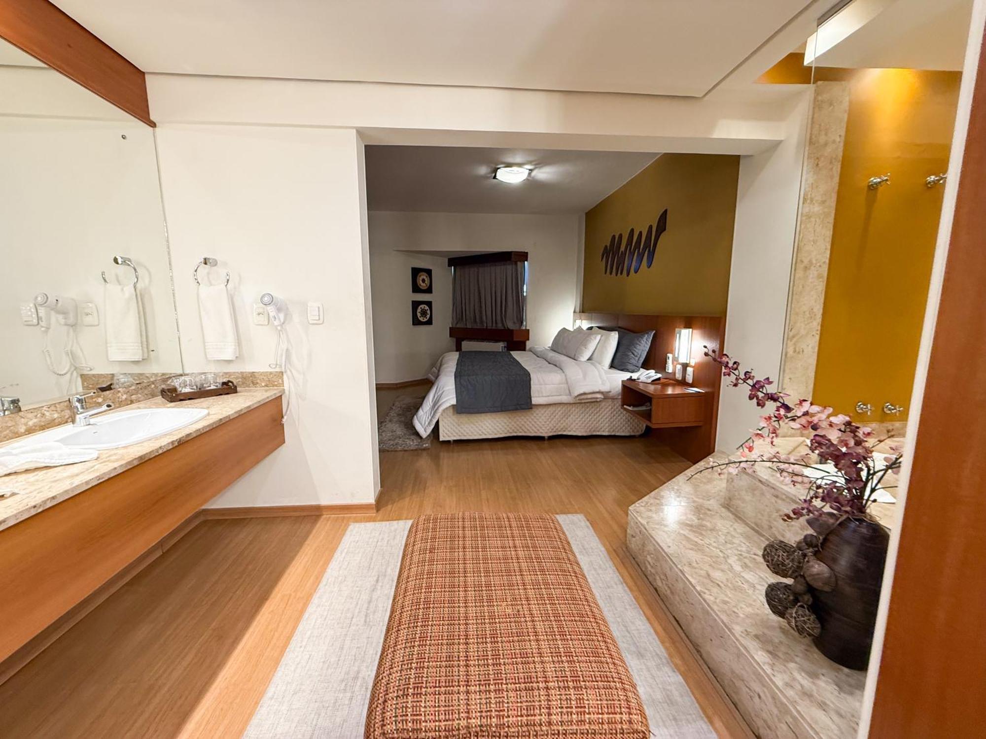 Hotel Caiua Умуарама Екстериор снимка