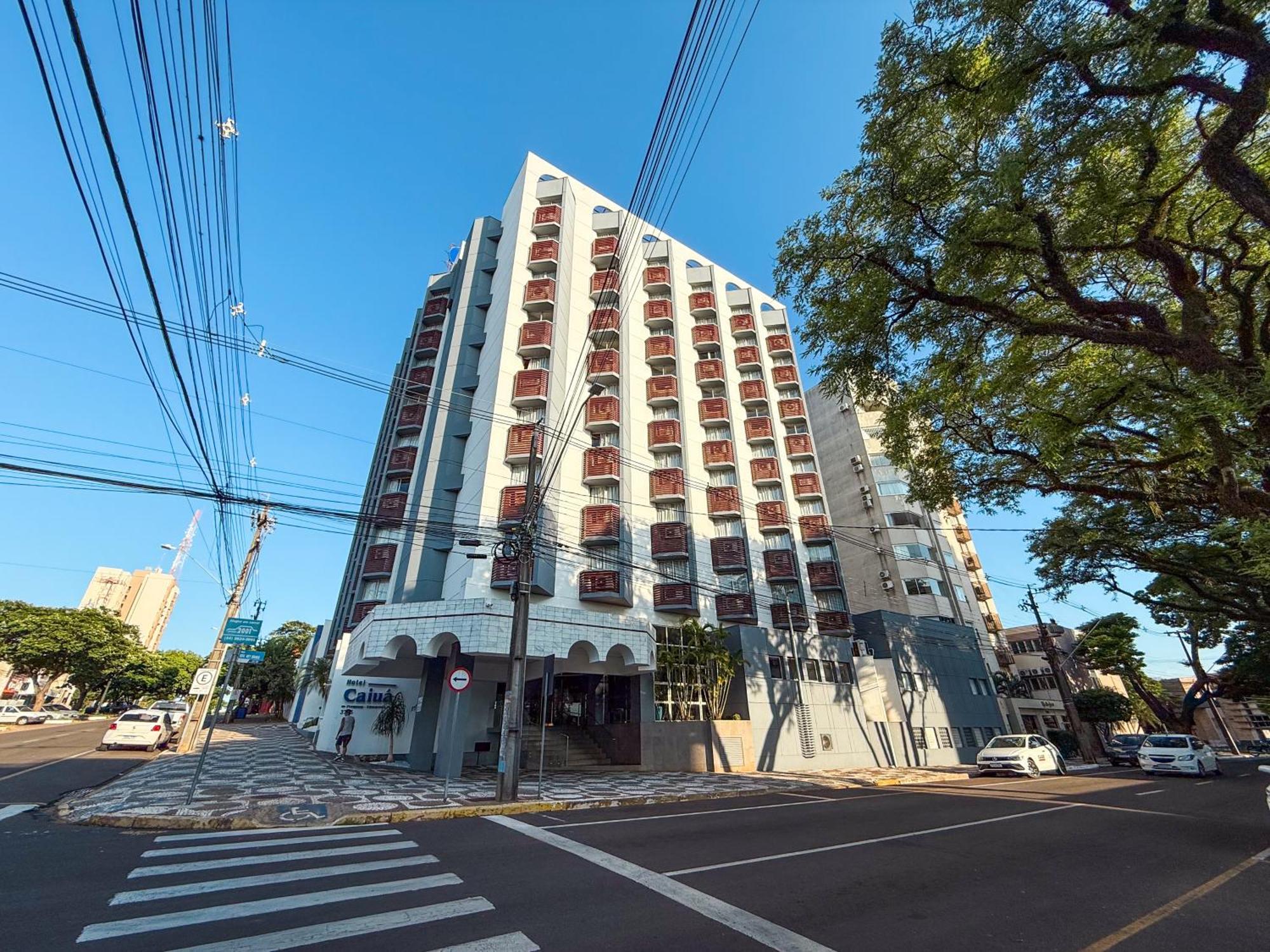 Hotel Caiua Умуарама Екстериор снимка
